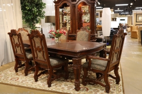 RTG Crown Mark Table W/6 Chairs+Leaf