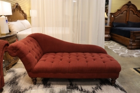 Traditional Tufted Chaise