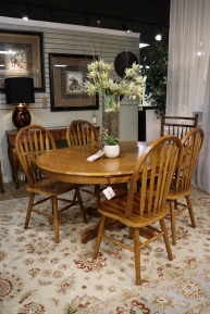 Dining Table W/4 Chairs & 1Lf