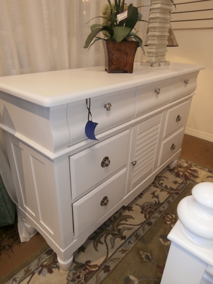 American signature deals dresser