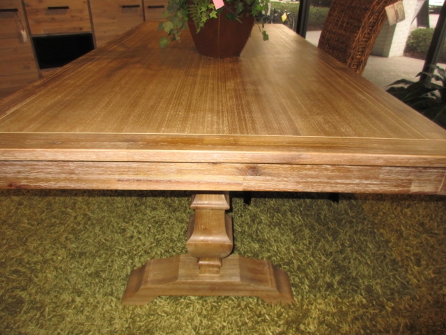 Pier 1 Round Dining Room Table