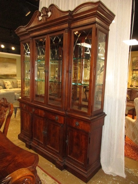 Havertys shop china cabinet