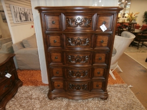 Pulaski Cheswick Chest Of Drawers