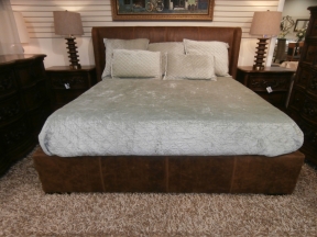 Universal Leather Bed