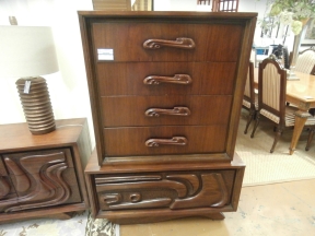 Pulaski Chest Of Drawers