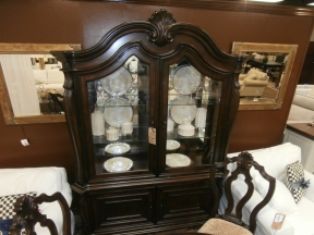 Villa Sonoma China Cabinet