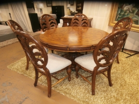 Island Feel Dining Table/6 Chairs