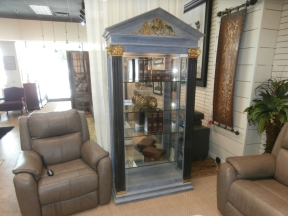 Pulaski 4 Shelf Curio Cabinet