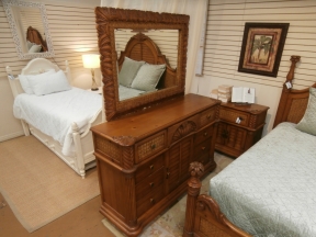 Tommy Bahama Style Dressor/Mirror