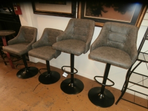 S/4 Bar Stool