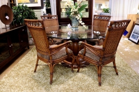 Tropical Dining Table W/4 Chairs
