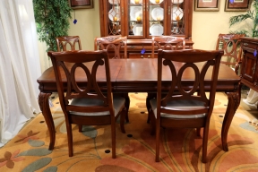 Legacy Table W/6 Chairs+2Lfs