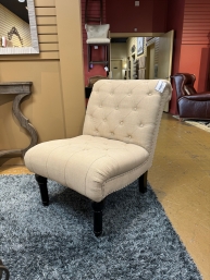 American Signature Tufted Chair