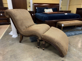 Patterned Chair W/Ottoman