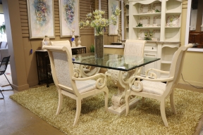 Drexel Heritage Table w/4 Chairs