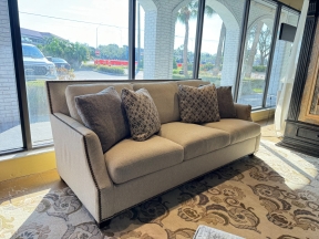 King Hickory Santiago Sofa