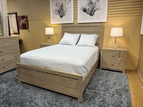 RTG Barringer Place Queen Bed