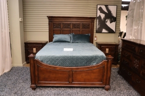 American Drew Marbella Queen Bed