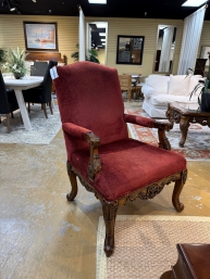 Traditional Accent Chair