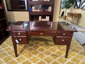 Ethan Allen Gls Top Desk