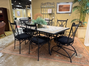 Outdoor Table W/6 Chrs