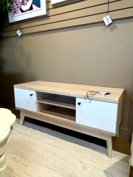 MCM Media Console