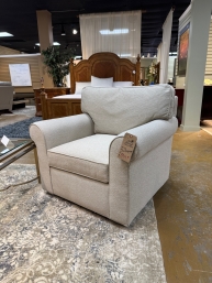 Havertys Katy Swivel Chair