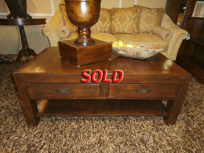 Coffee Table W/ Drawers