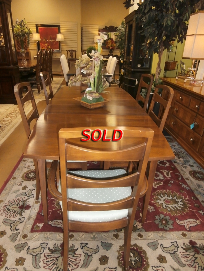 Dining table captain discount chairs