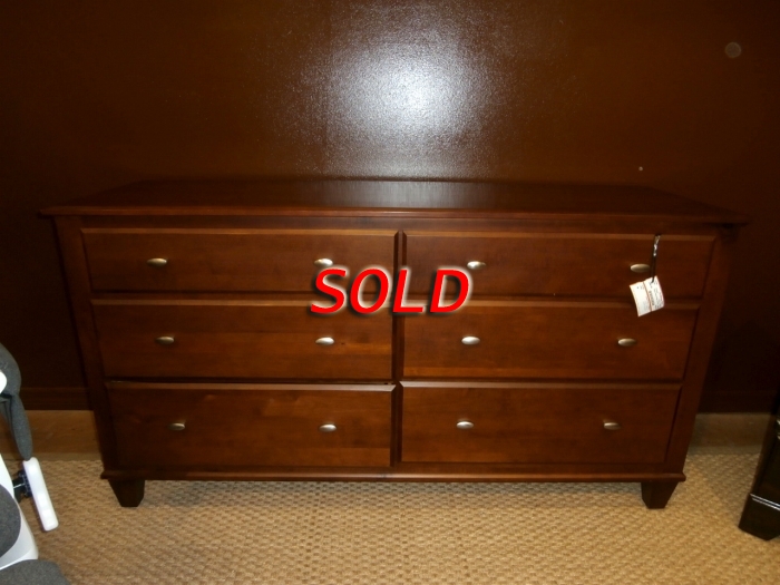 Ethan Allen Dresser