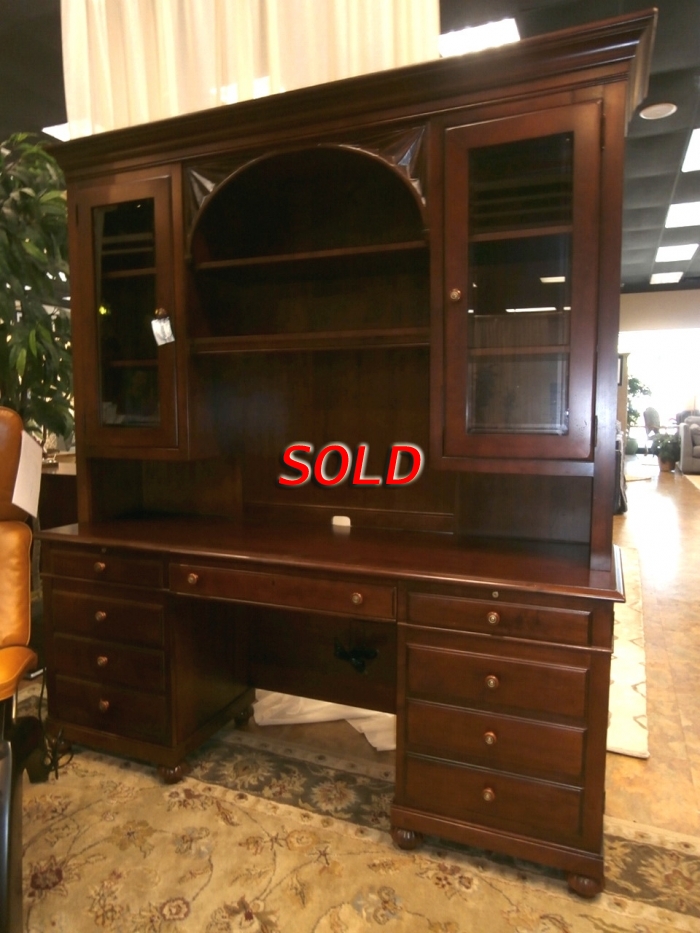 Ethan allen deals desk with hutch