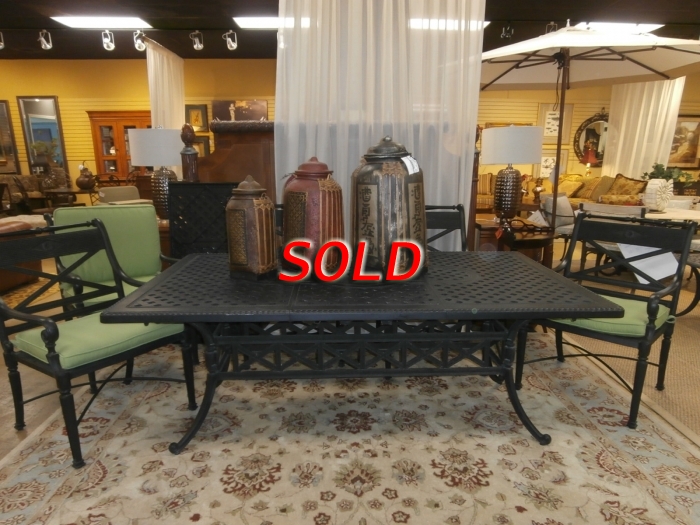 Frontgate Dining Table and Chairs