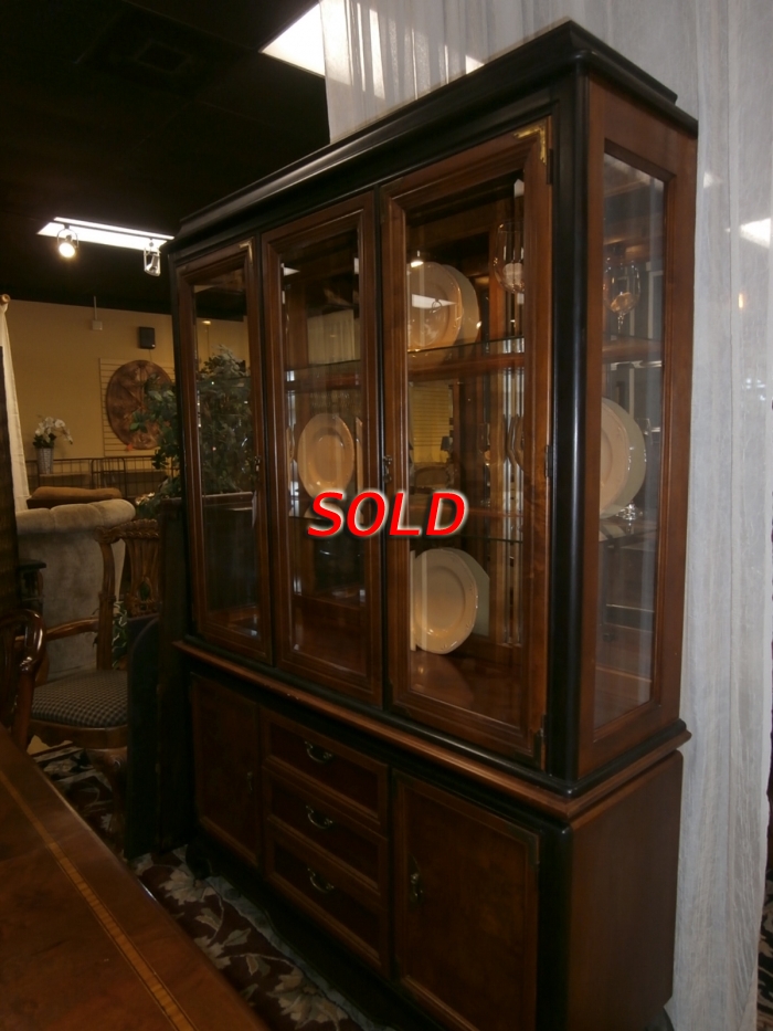 Broyhill China Cabinet