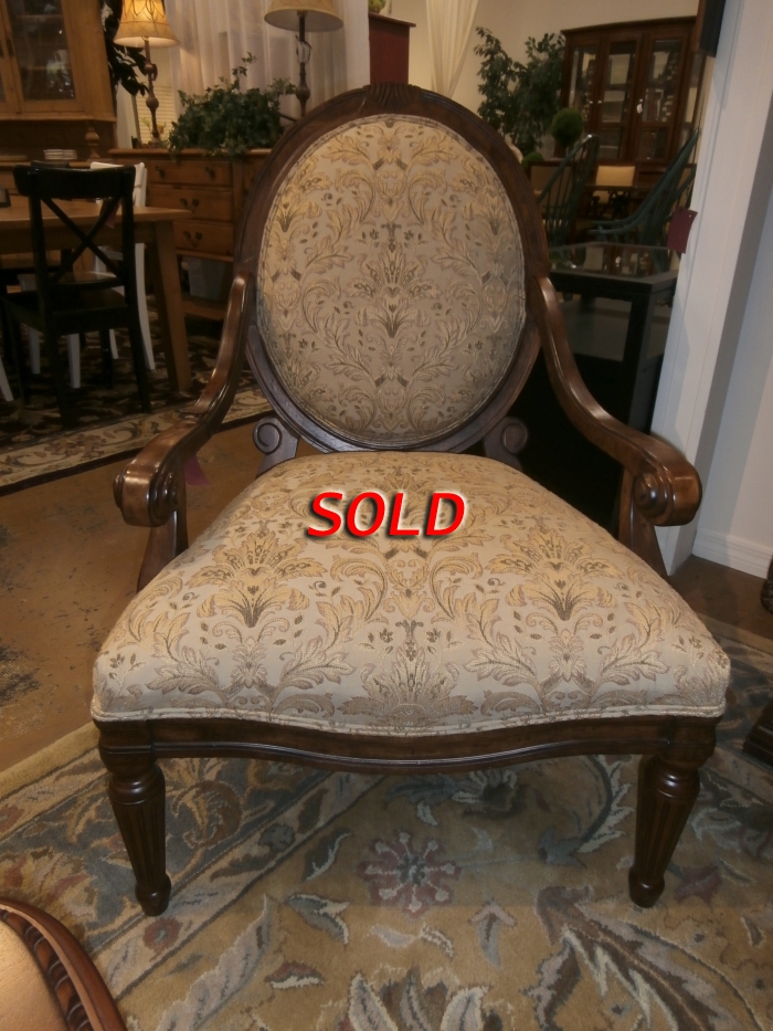 Oval Back Arm Chair