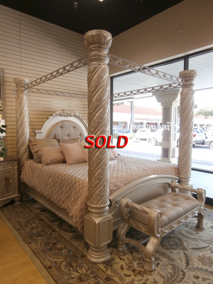 Full size canopy on sale bed ashley furniture