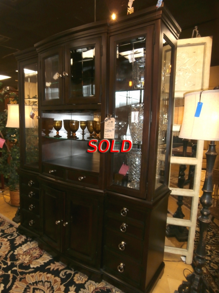 Broyhill China Cabinet