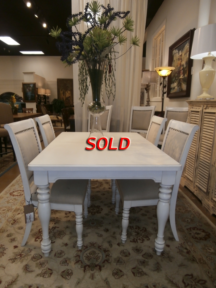 Havertys dining room discount tables