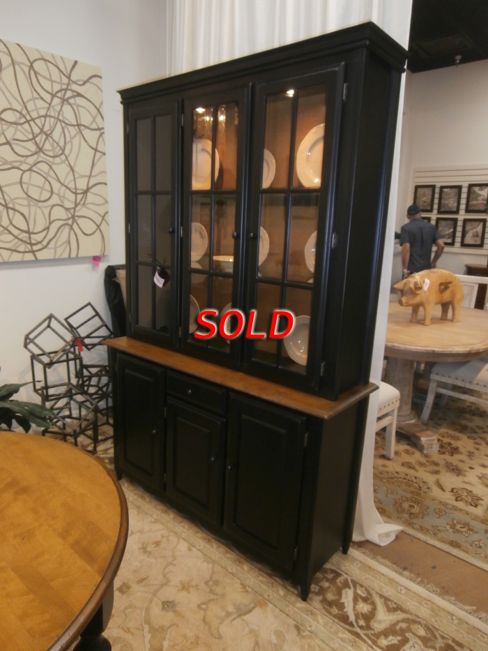 Thomasville China Cabinet