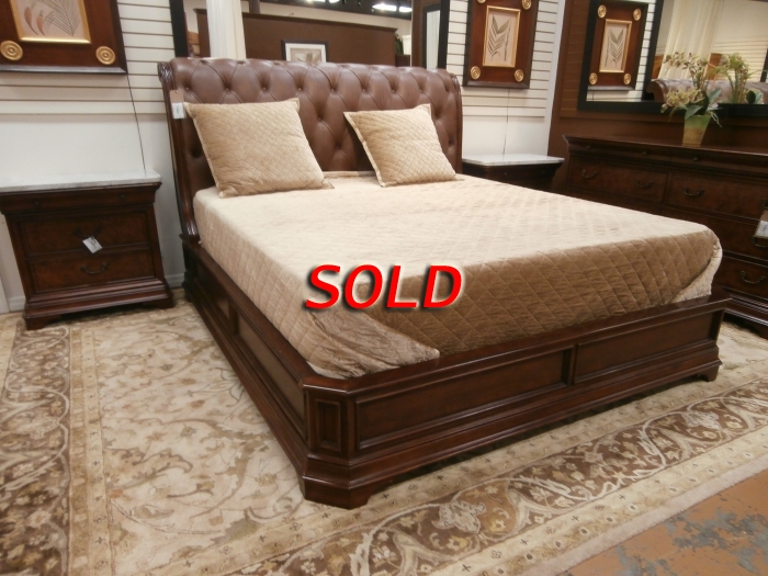 Thomasville Leather  Bed