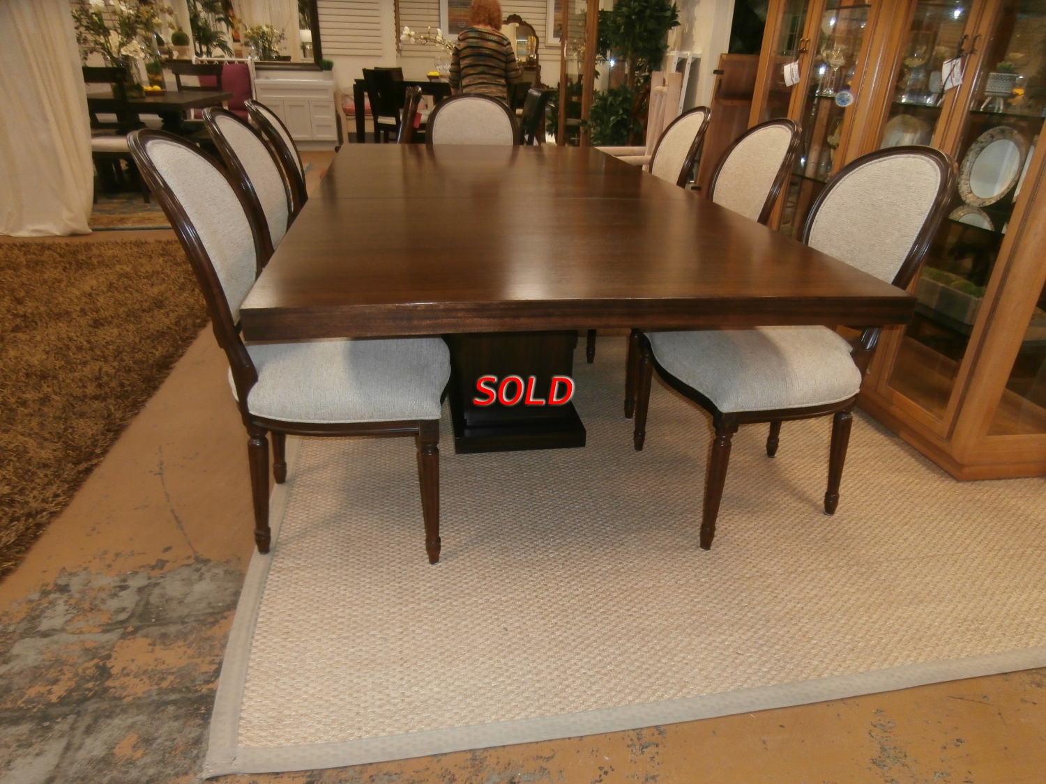 Vanguard Table/8 Hickory Chairs