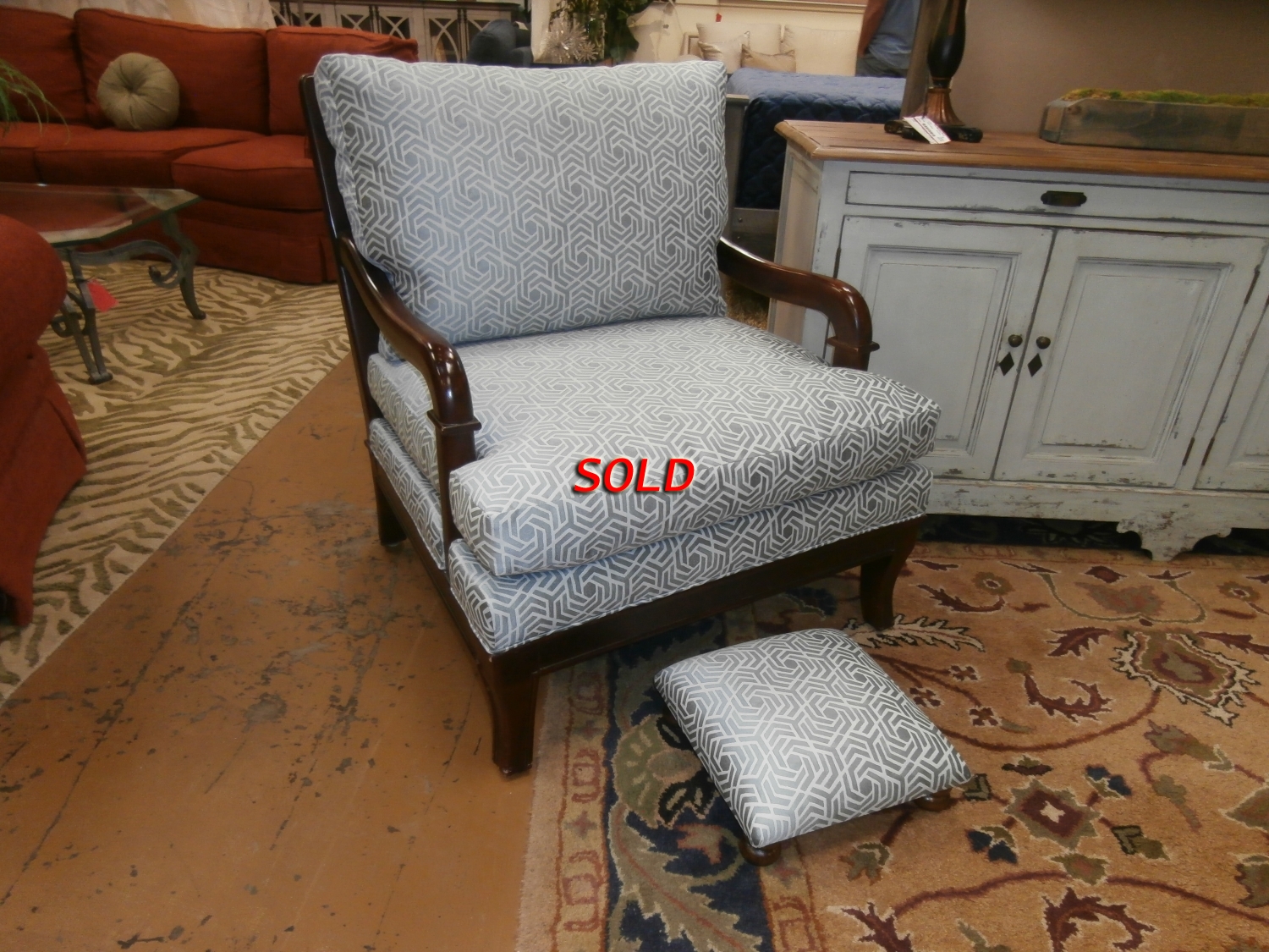 Paul Roberts Chair/Sm Ottoman