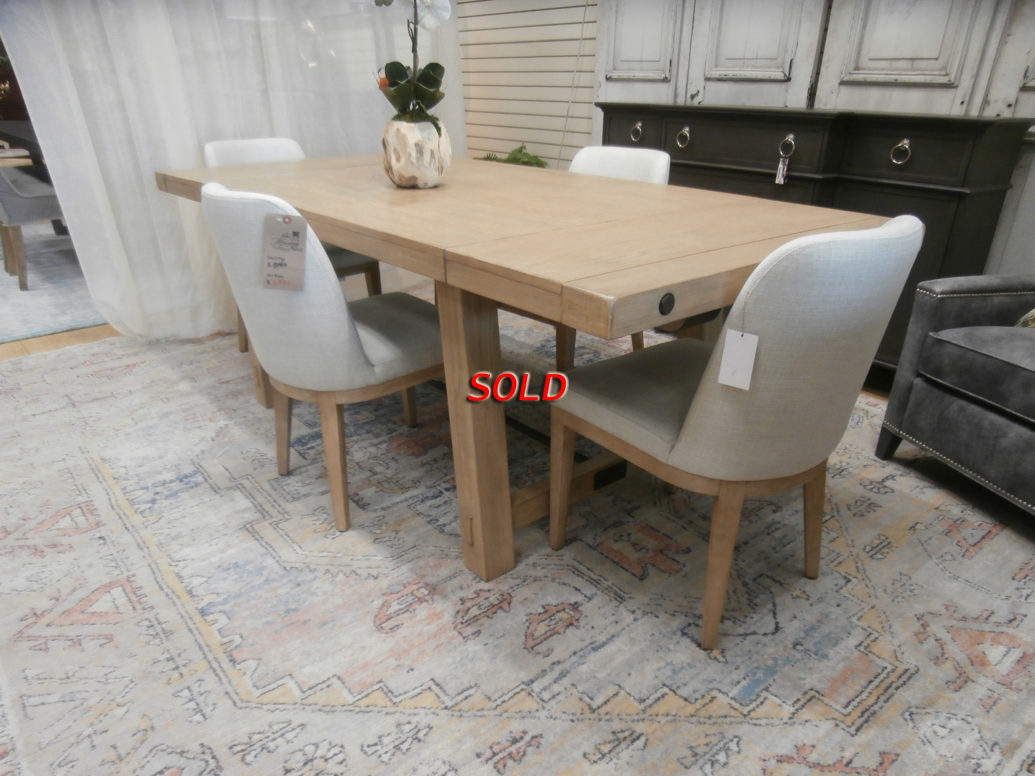 Pottery Barn Dr Table/6 Chairs