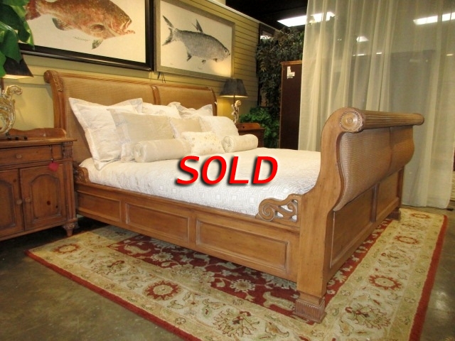 Lane Sleigh Bed