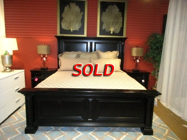 Havertys Panel Bed