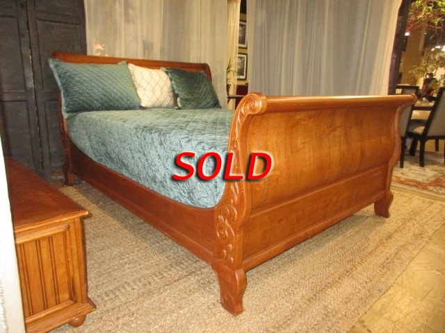 Ethan Allen Sleigh Bed