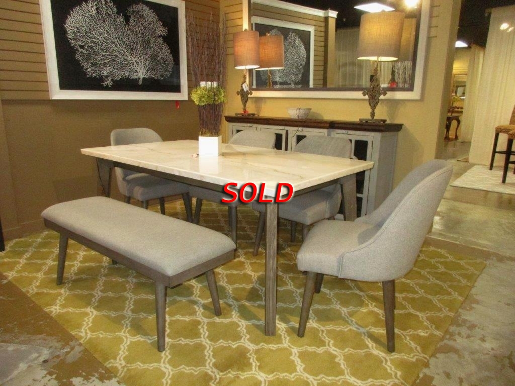 Havertys Dining Table w/4 Chairs+Bench