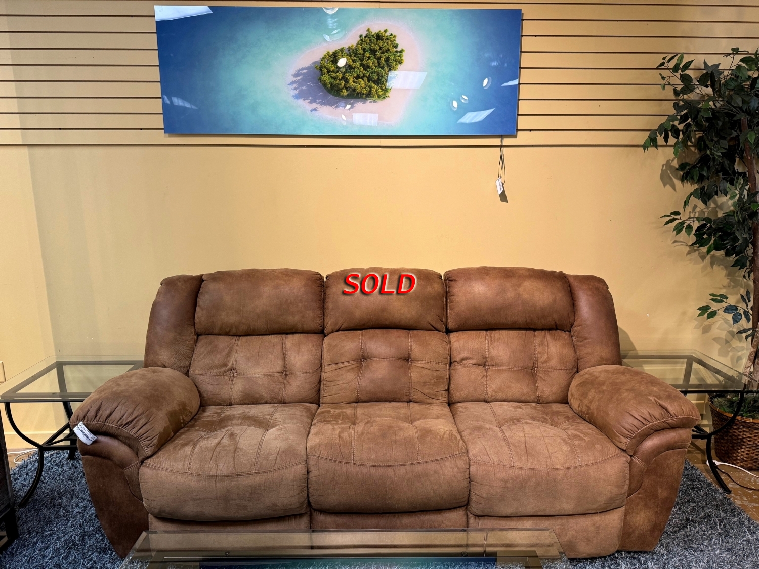 Kanes Pwr Reclining Sofa