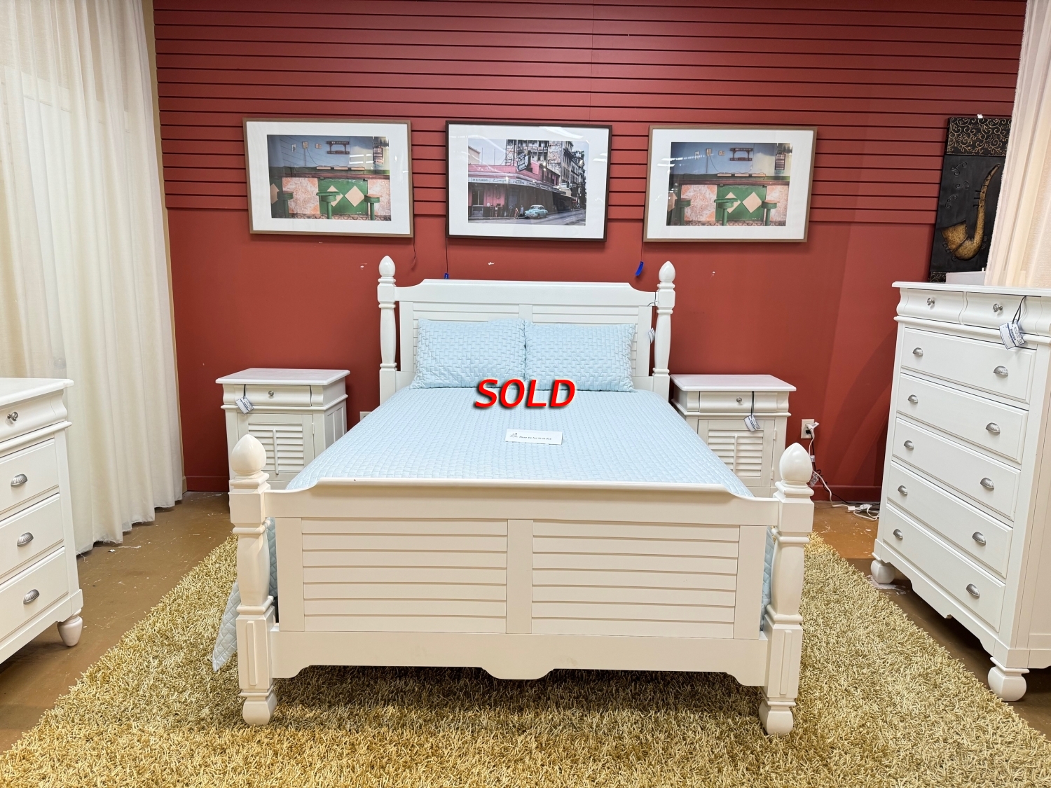 American Siganture Queen Bed