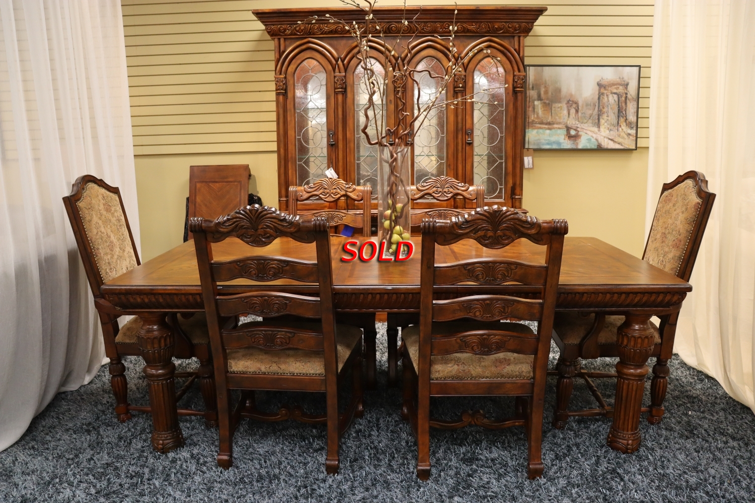 Broyhill Table W/6 Chairs+2Lfs