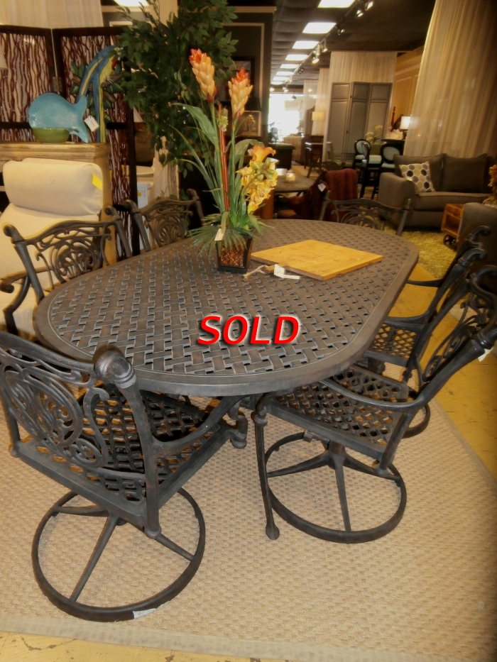 Wrought Iron Table/6 Chairs